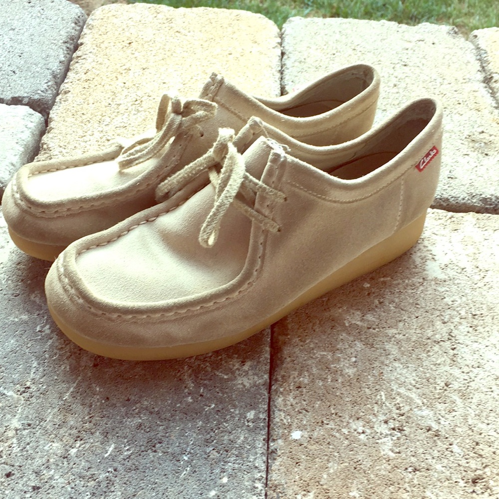 Women’s Clarks Tan  Booties Size 9